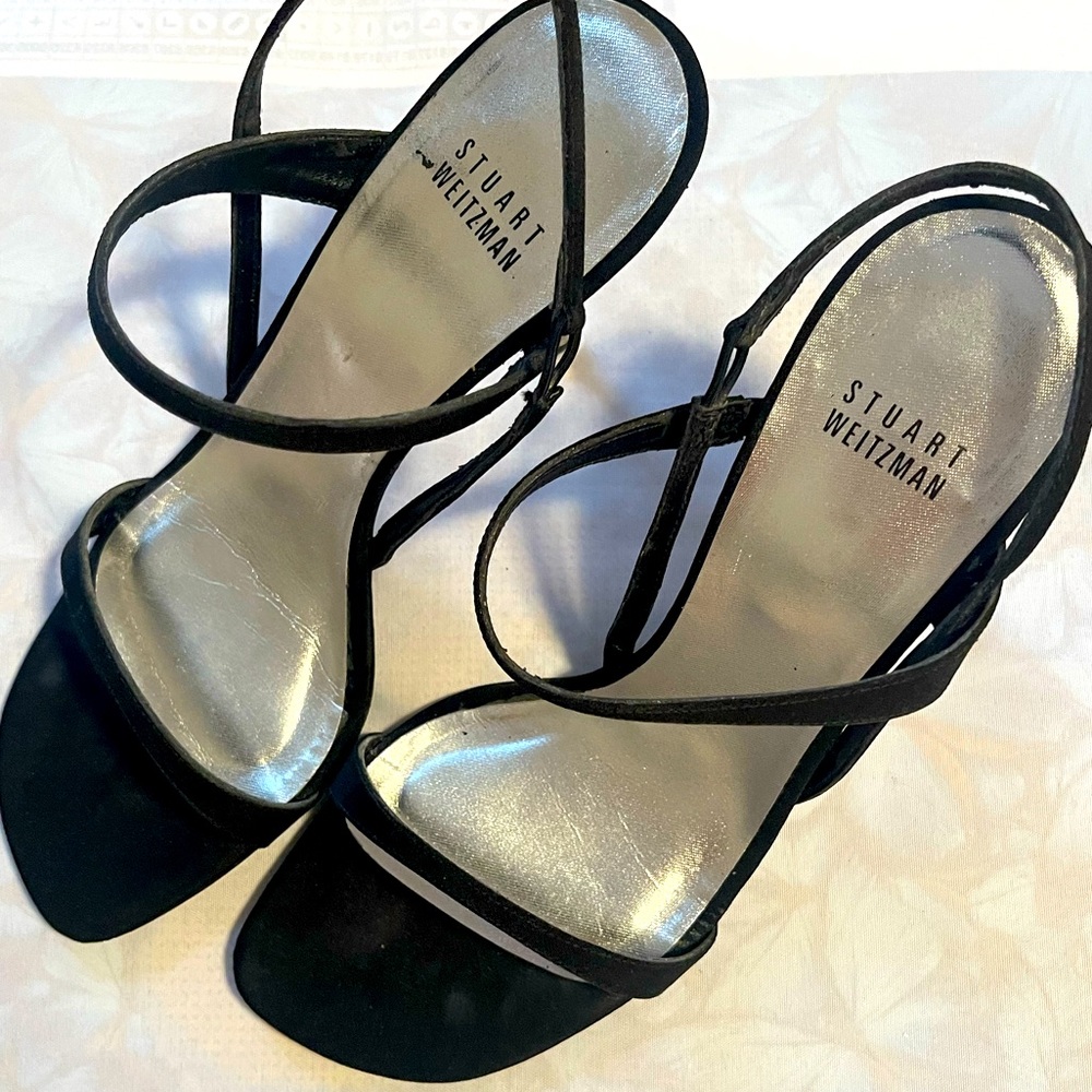 Y2K Stuart Weitzman little black heels! These are vintage and perfect condition